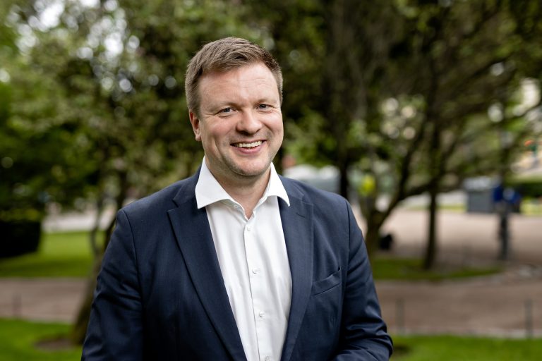 Skinnari ehdolle SDP:n puoluevaltuuston puheenjohtajaksi